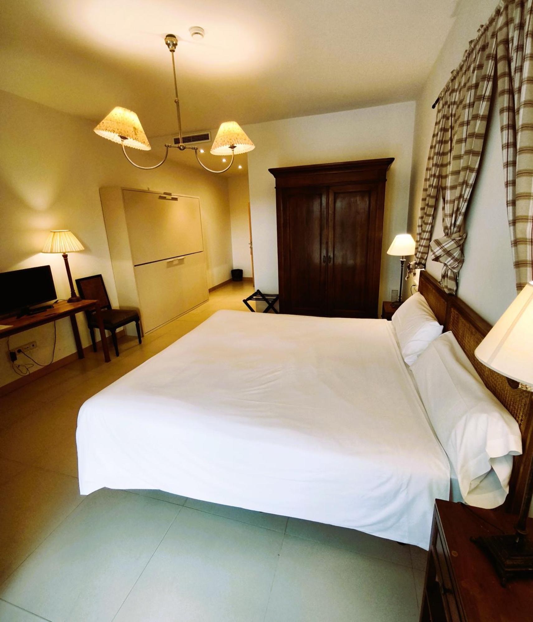Hotel Villa Marcilla Esterno foto