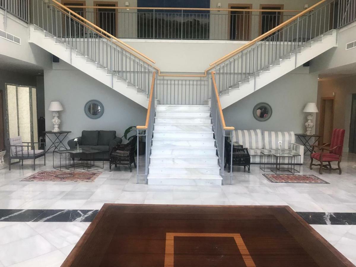 Hotel Villa Marcilla Esterno foto