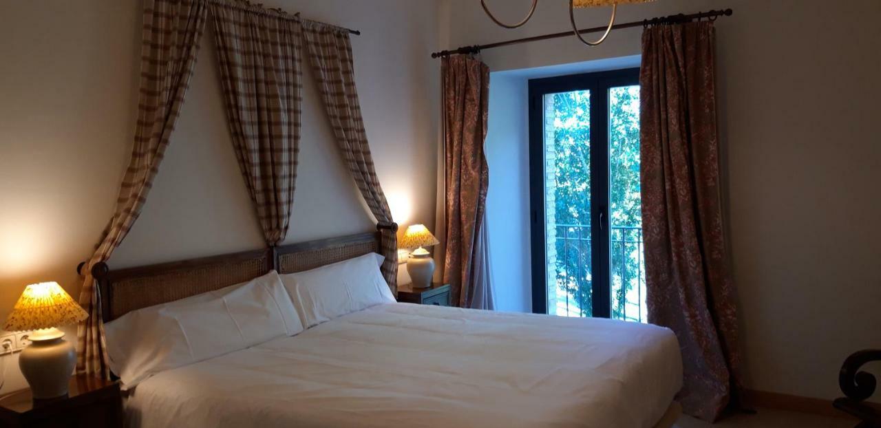 Hotel Villa Marcilla Esterno foto