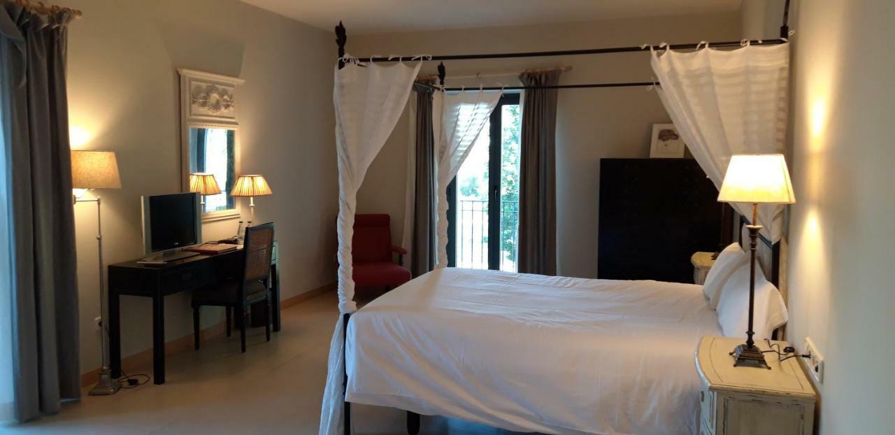Hotel Villa Marcilla Esterno foto