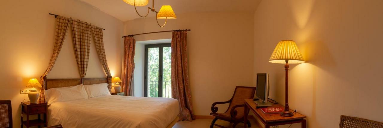Hotel Villa Marcilla Esterno foto